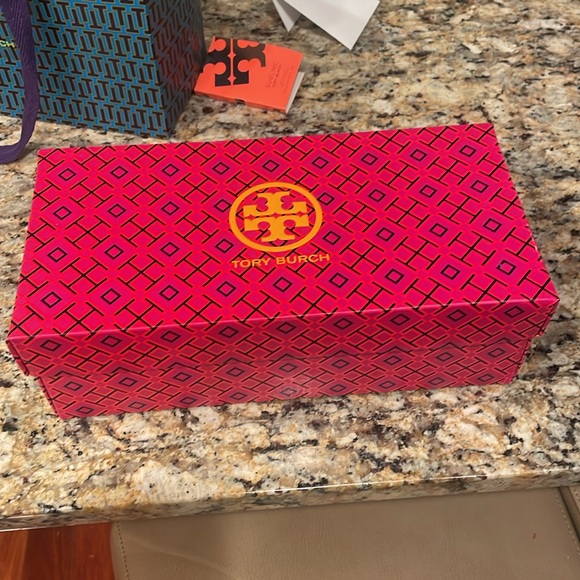 Authentic Tory Burch bag and shoe box combo - Picture 6 of 8